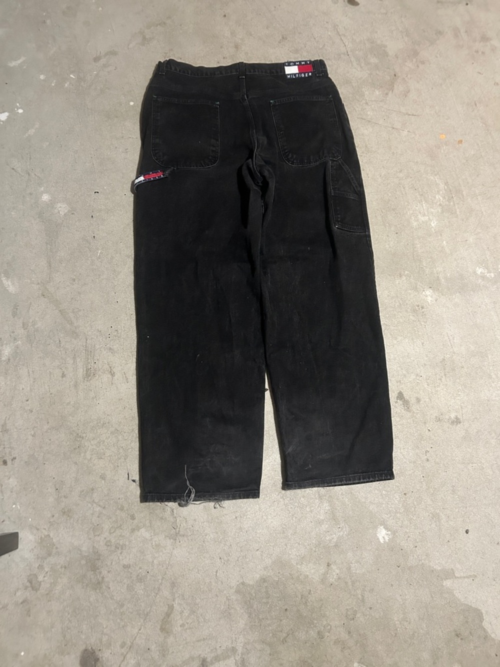Tommy Hilfiger Men's Black Relaxed Carpenter Jeans - Picture 2 of 2